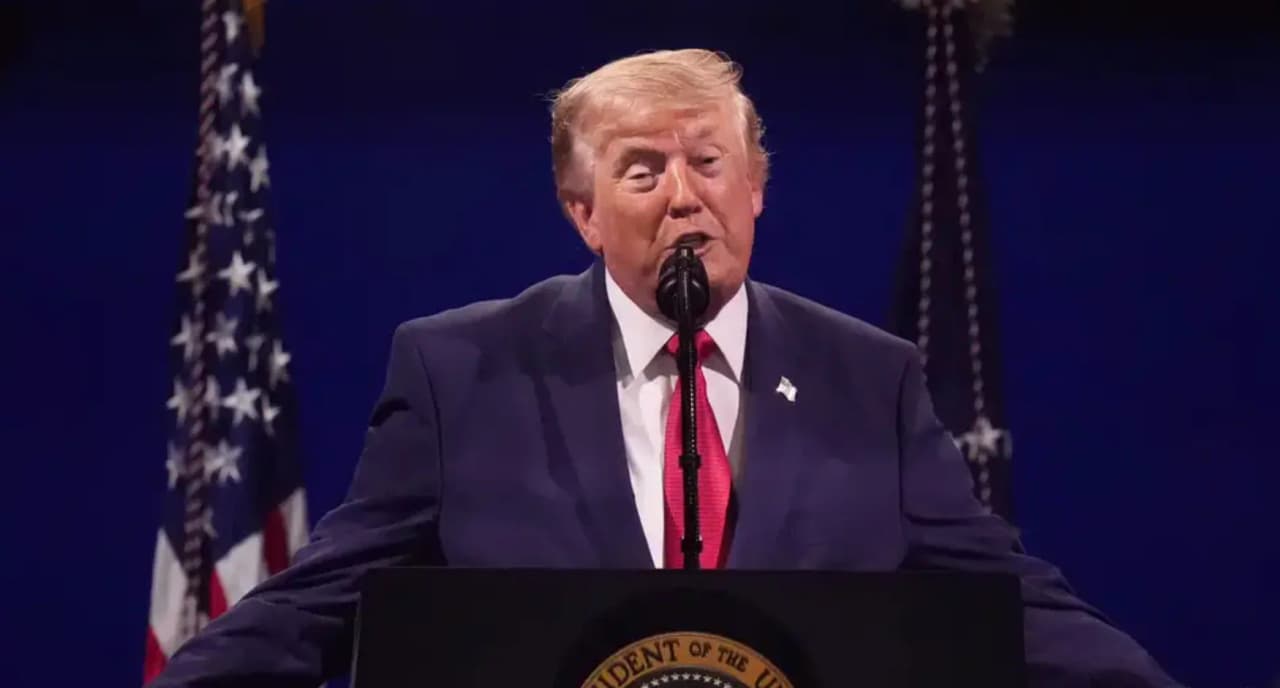 JAV mini 250-ąsias nepriklausomybės metines – šventės centre atsidūrė Trump