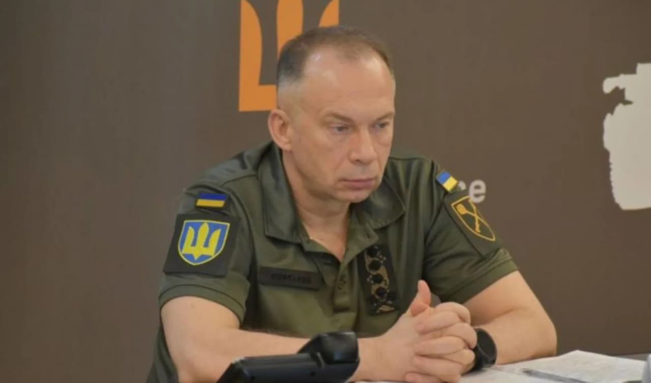 Po atleidimo Syrskis perduoda puolimui pasirengusią kariuomenę