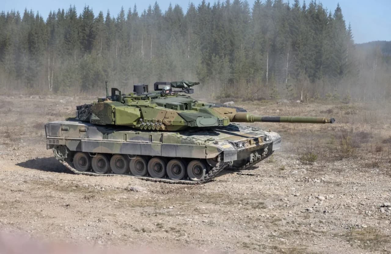 Norvegijoje atidaryta „Leopard 2A8“ tankų gamykla
