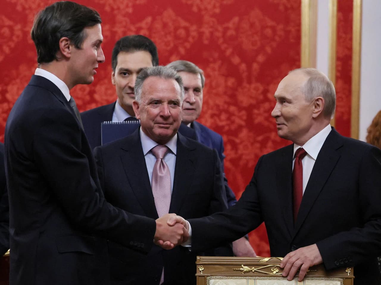 Putinas – humanistas: JAV pasiuntinio žodžiai sukėlė pasipiktinimą