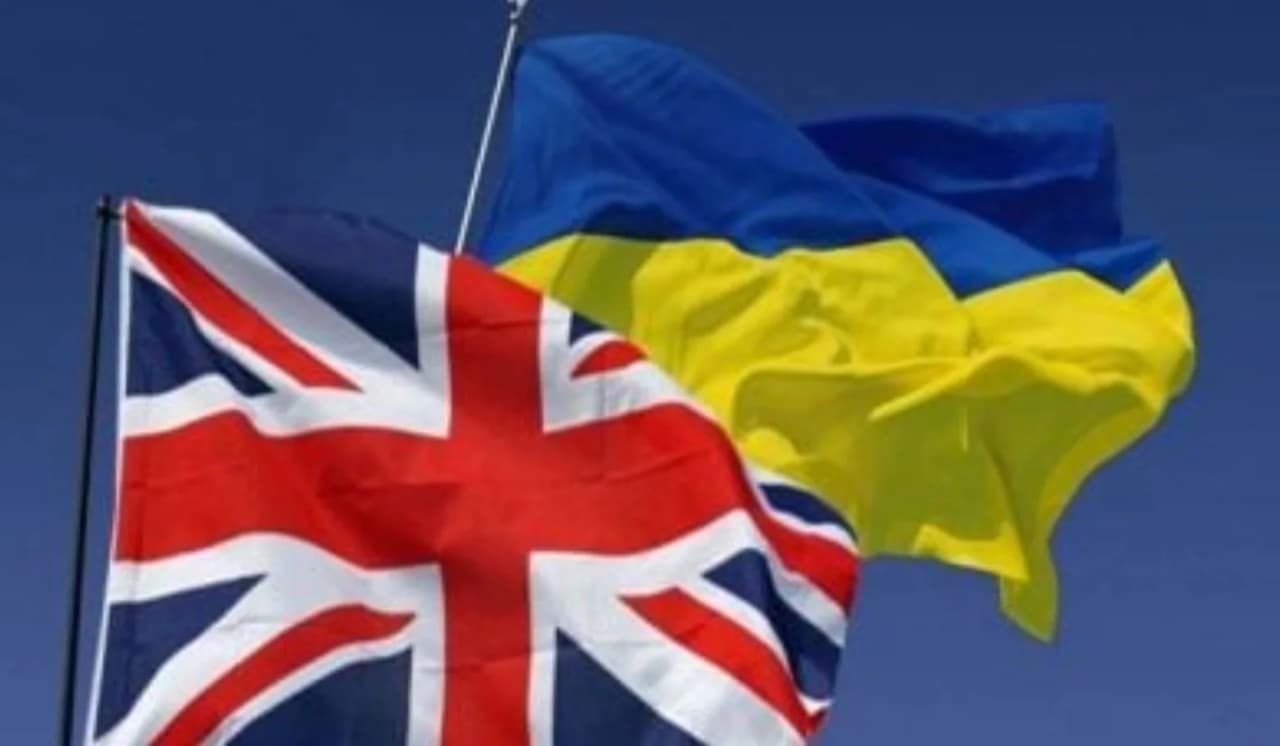 Britanija Ukrainai numato daugiau kaip 10 milijardų svarų