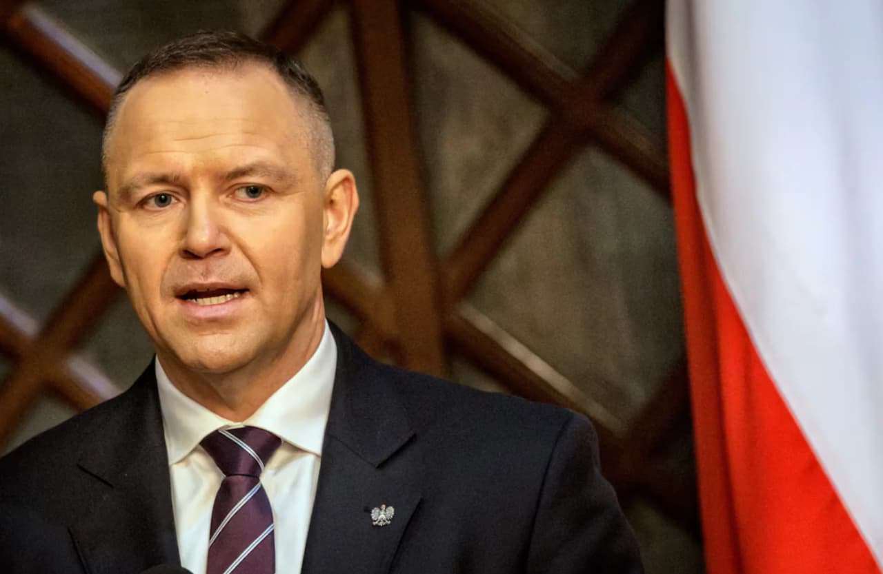 Lenkijos prezidentas nutraukė skrydį į Afriką dėl Konstitucinio Tribunolo krizės