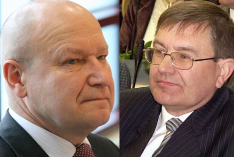 Nepaisant smulkių nesklandumų, Šiaulių meras socialdemokratas Justinas Sartauskas (dešinėje) ir administracijos direktorius Valdas Damulevičius (tas pats, kuriam 2012-ųjų vasarą buvo pareikšti įtarimai Šiaulių arenos byloje) pristatydami ataskaitas pademo