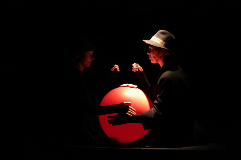 Klaipėdos lėlių teatro spektaklis „Arbatėlė“. Nuotr. V. Dambrauskaitės