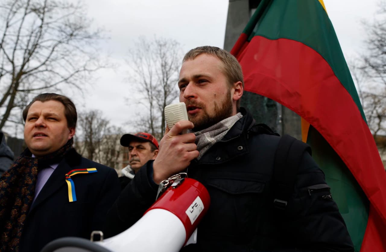 Dovydas Pancerovas (dešinėje) su bendraminčiu konservatoriumi Mantu Adomėnu. Nuotr. facebook.com