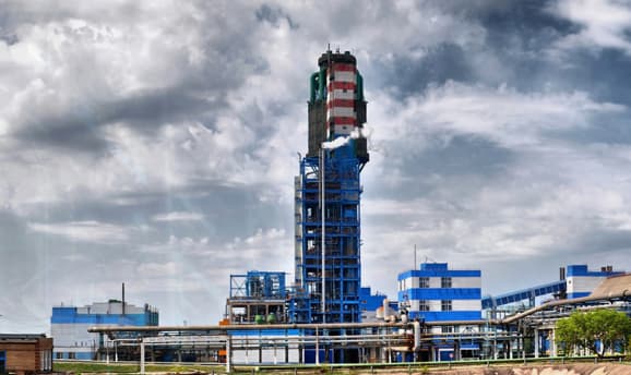 Dėl apšaudomo chemijos koncerno Ukrainai, Rusijai ir Baltarusijai gresia ekologinė katastrofa