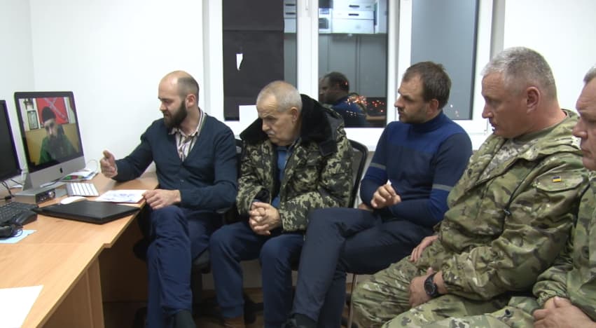 Labai įdomus teletiltas tarp separatistų ir Ukrainos karininkų (I d.)