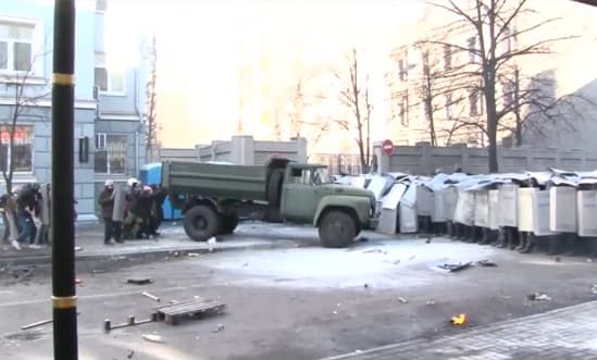 Maidane dalyvavęs snaiperis papasakojo BBC, kaip šaudė į ukrainiečių milicininkus