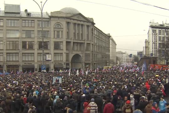 Maskvoje gedulingos eitynes B. Nemcovui atminti
