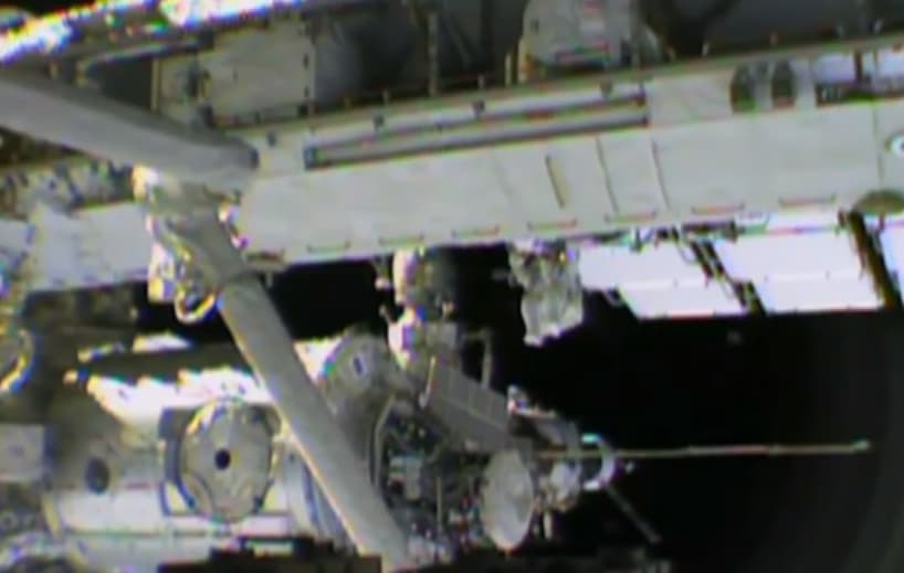 NASA astronautai išėjo į atvirą kosmosą