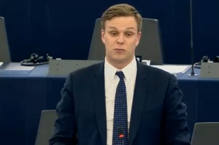 G. Landsbergis apie Serbiją: valstybė turi pasirinkti tarp autoritarinio režimo ir liberalios demokratijos