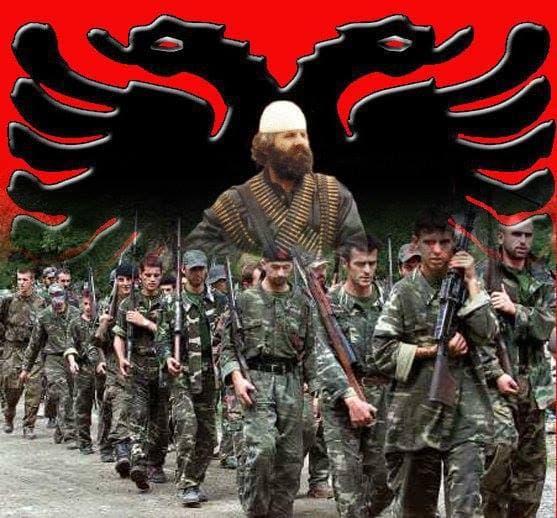 Albanų teroristinės organizacijos Nacionalinės išlaisvinimo armijos kovotojai.