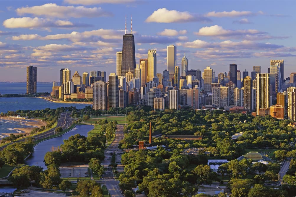 Portalas „lrytas.lt“ ne kartą yra informavęs, kad daugybės nusikaltimų autorė N. Venckienė saugiai slepiasi Jungtinių Valstijų mieste Čikagoje. Nuotr. chicagoraffaello.com