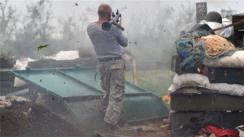 Ukraina: pragaras prie Donecko atsinaujino