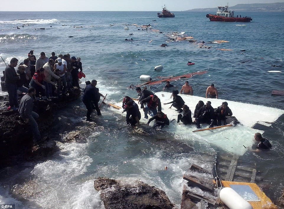 Kova su nelegaliais migrantais: ES pradeda jūrinę operaciją