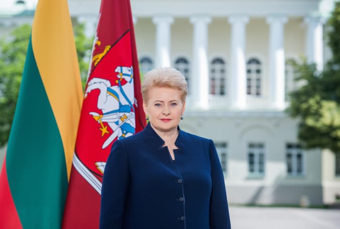 Sunkiai sergančiai E. Kusaitei prezidentė suteikė malonę