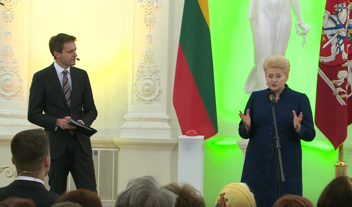 Nėra gerai, kai kolaborantai ir žurnalistinės prostitutės savo komjaunuoliškomis akcijomis viešai niekina Vasario 16-ąją