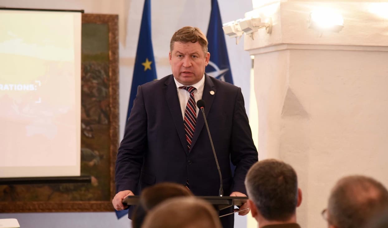 Krašto apsaugos ministeras Raimundas Karoblis. Nuotr. kam.lt