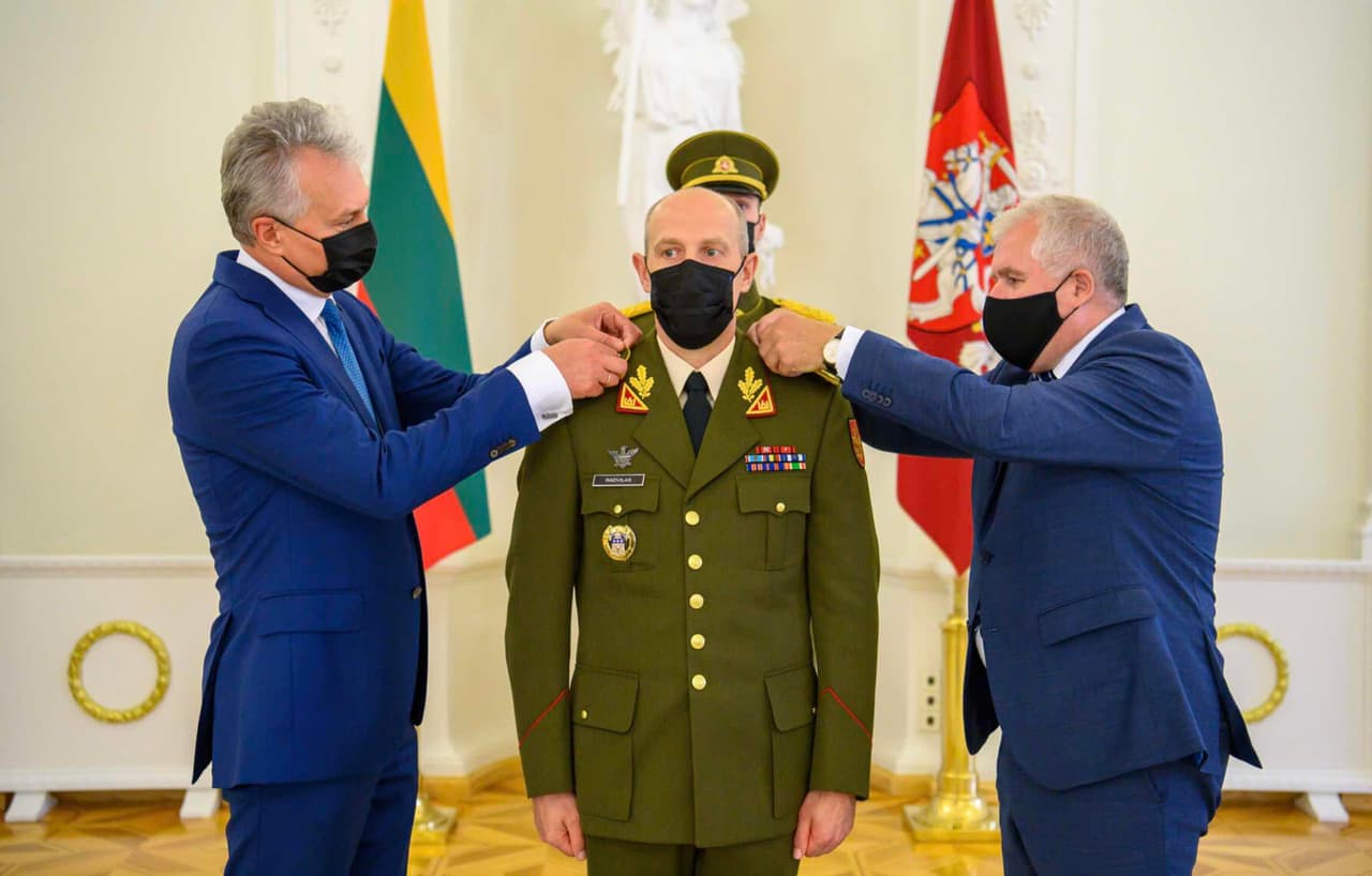 G. Nausėda (kairėje). Nuotr. prezidentas.lt