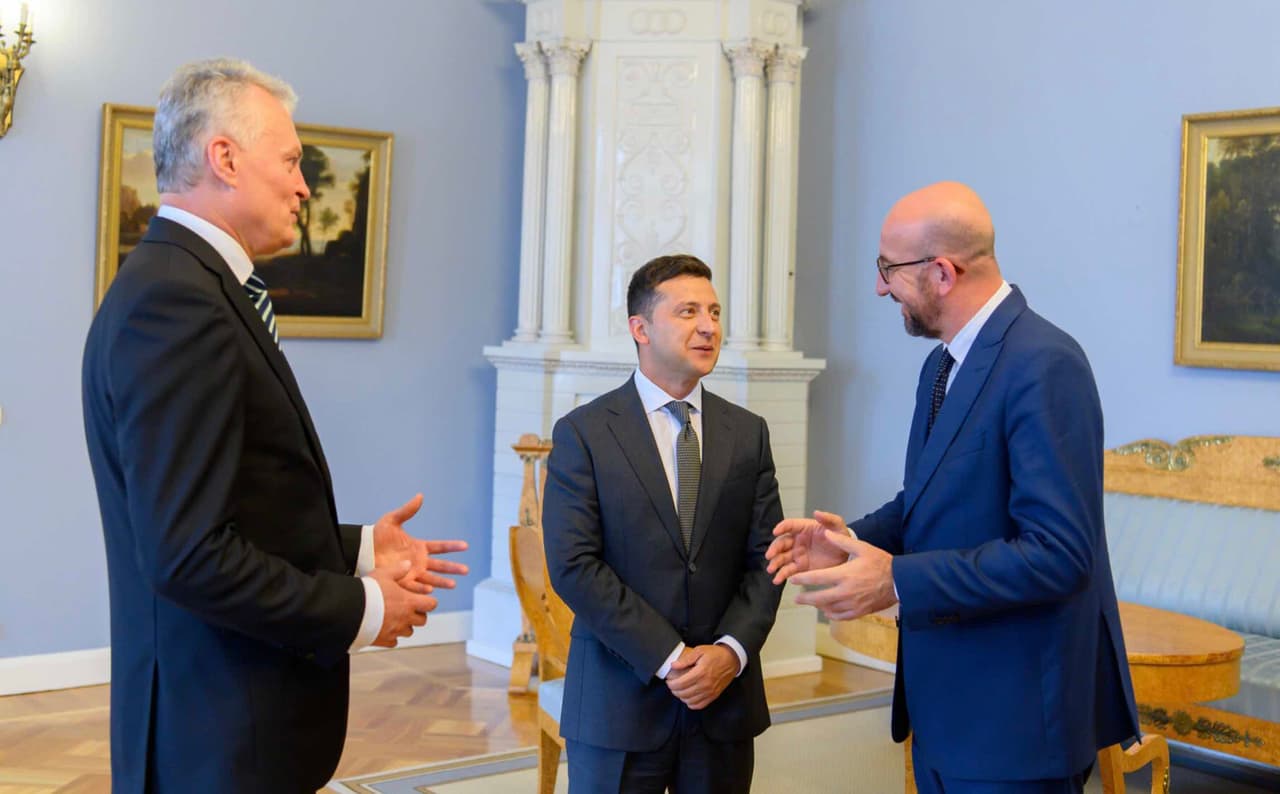Trišaliame susitikime G. Nausėda išsakė savo nerimą dėl Rusijos karinių pajėgų telkimo Kryme ir prie sienos su Ukraina