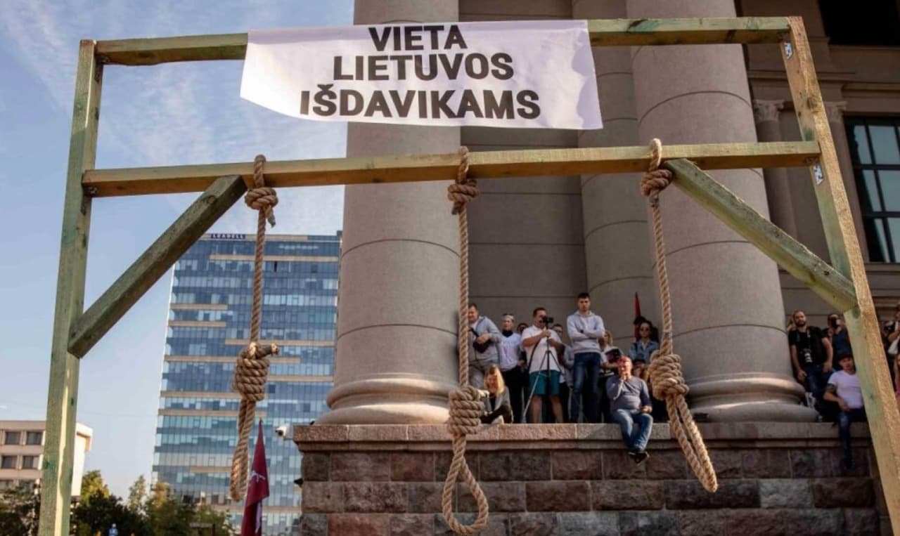 Renkuosi būti su naikinamais