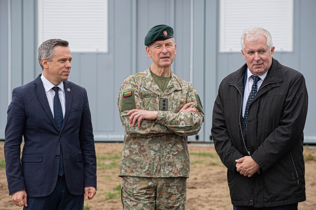 A. Anušauskas (dešinėje). Nuotr. kam.lt