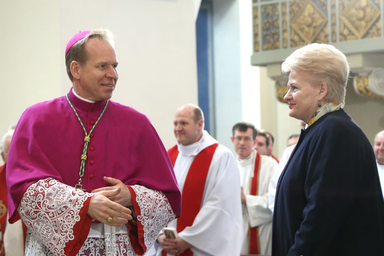 G. Grušas (kairėje). Nuotr. prezidentas.lt