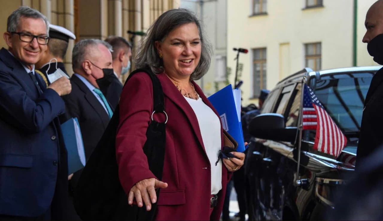 Nuland vizitas Maskvoje: pats laikas postsovietiniams „elitams“ susimąstyti apie savo likimą