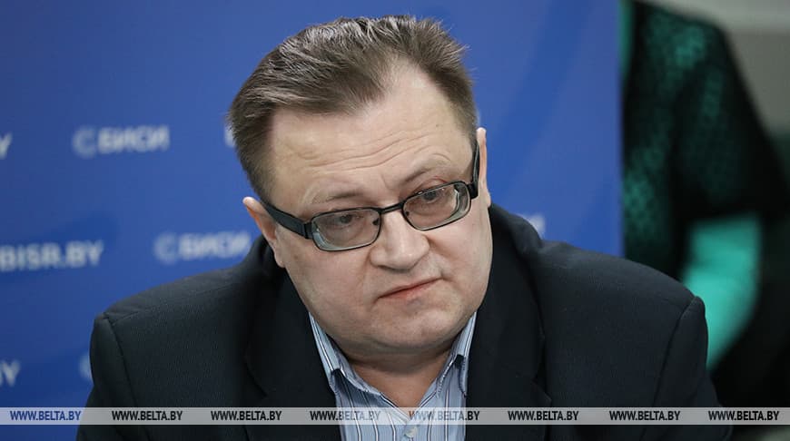 Migrantų situacija Lietuvoje ir Lenkijoje primena krizės eskalavimo ir valdžios transformacijos mechanizmą
