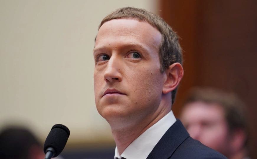 Nemalonumai „Facebook“ įkūrėjui dėl rasizmo ir homofobijos