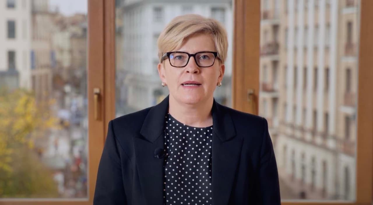 Šimonytė kreipėsi į gyventojus: skiepykitės, testuokite vaikus