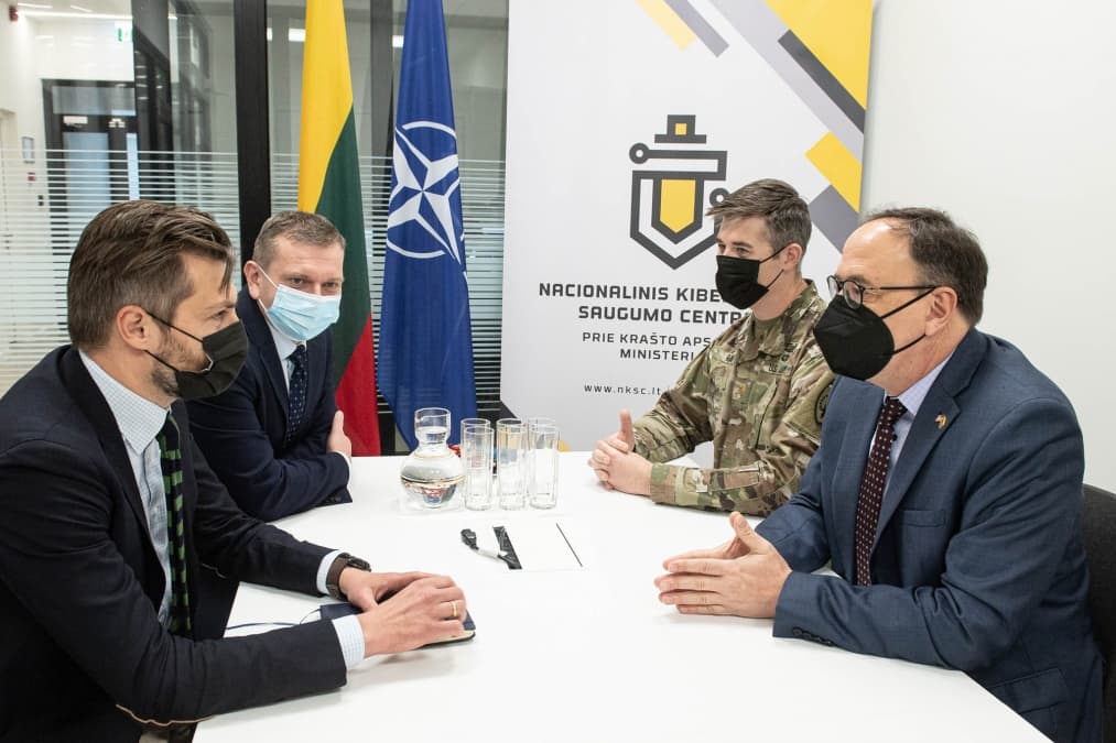 Rusijai agresyvėjant, Lietuva ir JAV stiprina praktinį bendradarbiavimą kibernetinio saugumo srityje