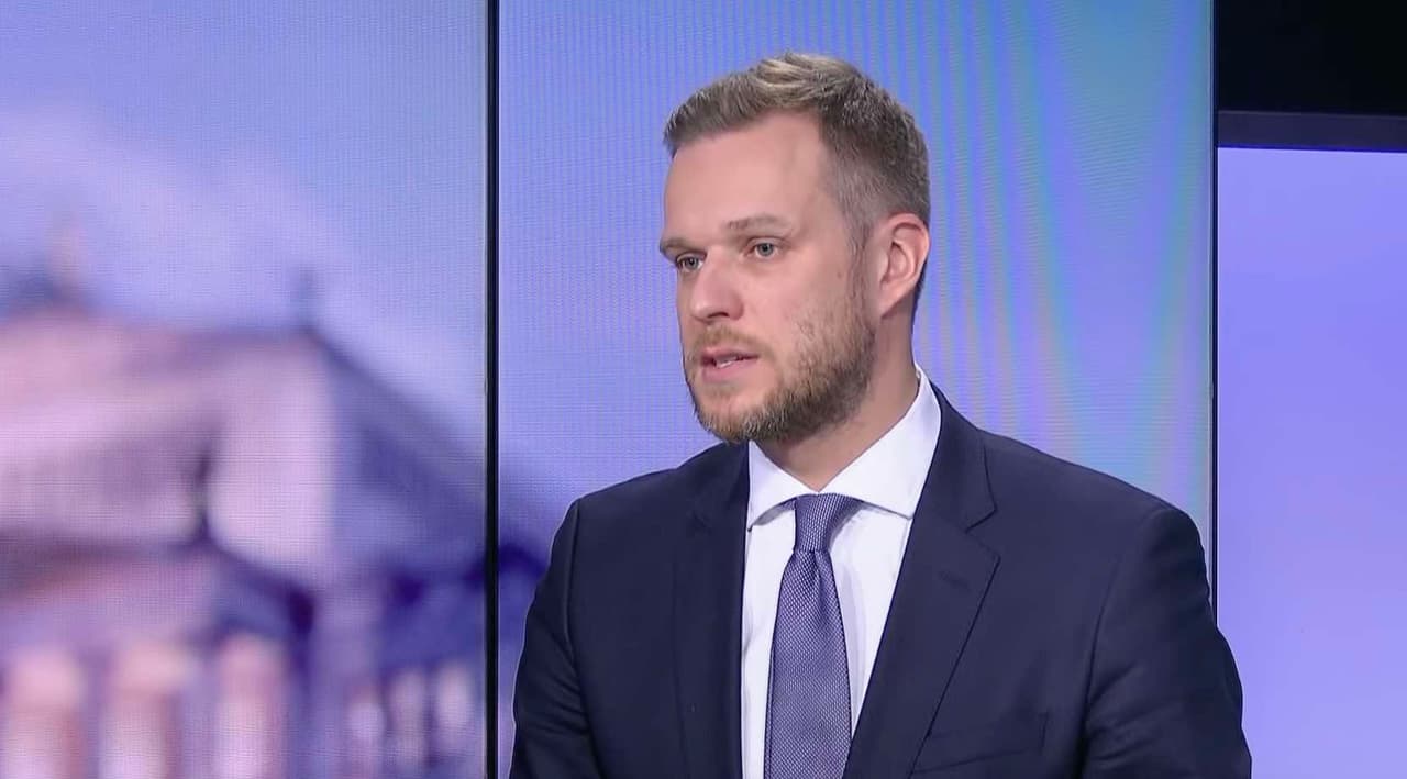G. Landsbergis Vašingtone įtvirtino istorinę finansinę pergalę – pasirašė sutartį