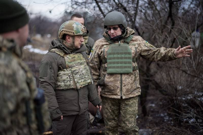 Zelenskis informavo, kad Ukraina jau yra pasirengusi atremti Rusijos karinę invaziją, kuri įvyks netrukus