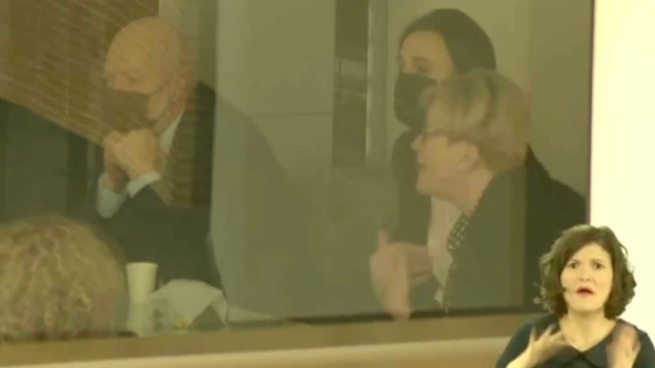 Lietuvai nevykdant JAV sankcijų Baltarusijai, atsistatydina du ministrai, vienas jų – prezidento anūkas