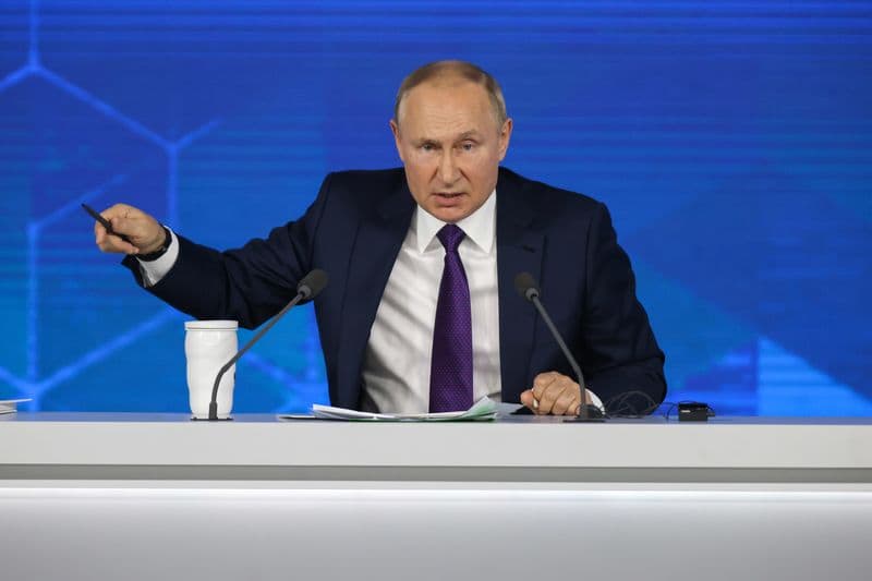 „Bloomberg“: kaip Putinas laimi, nieko nedarydamas