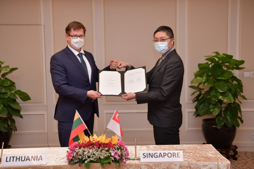 Rusijai toliau agresyvėjant, Lietuva saugumo ir gynybos srityje plėtos bendradarbiavimą su Singapūru