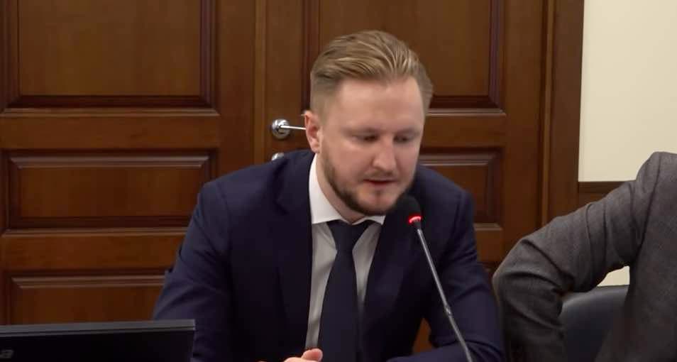 Taivane sprendžiasi globalios lyderystės klausimas