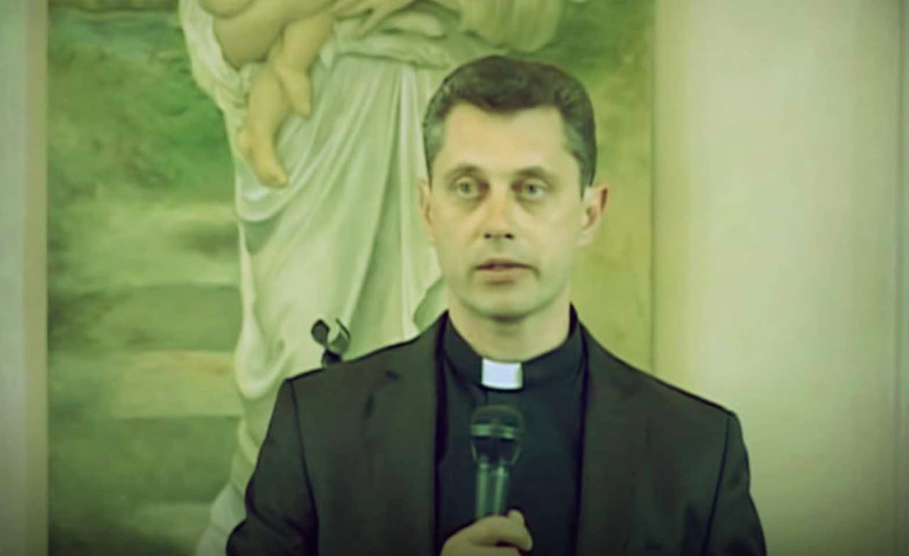 LT jėgos struktūros pasirengusios apsaugoti patriarcho balkone ir jo gerbėjų po balkonu garbę
