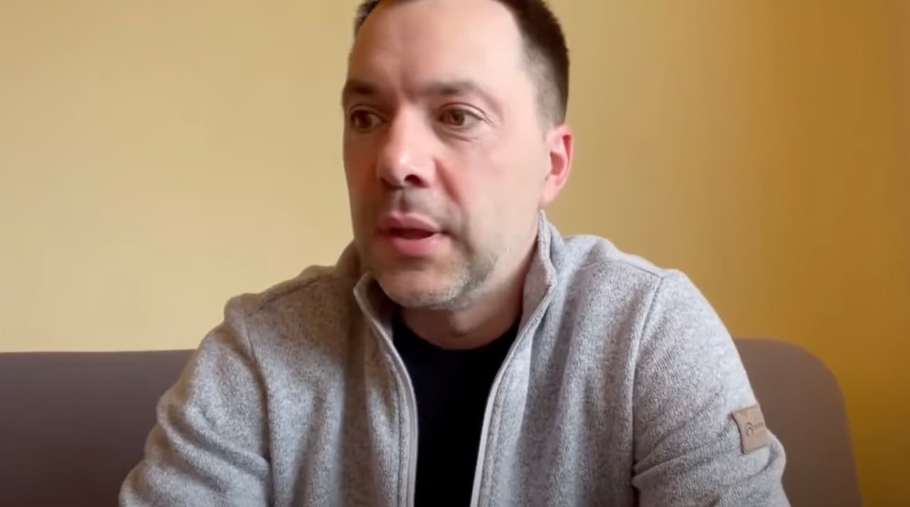 Stambule Ukraina pasiekė didelę diplomatinę pergalę, pranešė A. Arestovičius