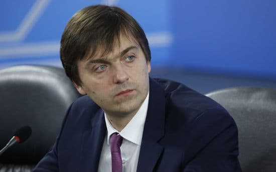 Ryžtingi Ukrainos veiksmai švietimo srityje
