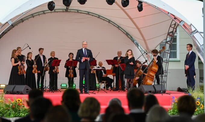Nausėda: Lietuva yra stipri, išorės grėsmėms atsispirti galinti