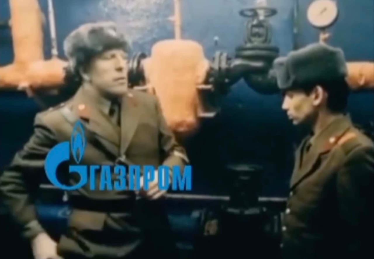 Dujų milžinė GAZPROM informavo, kad sustabdė dujų tiekimą Latvijai