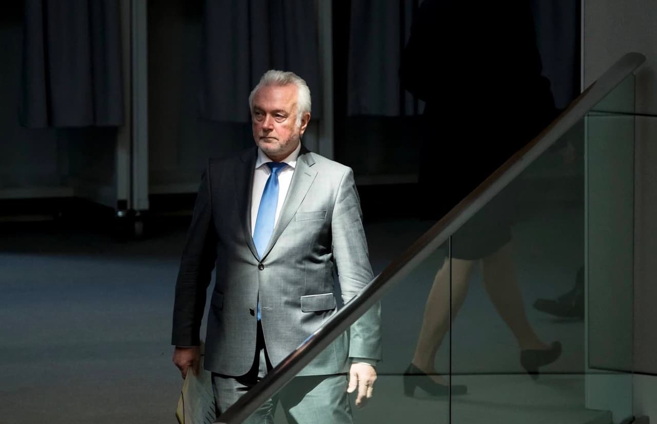 Vokietijos parlamento vicepirmininkas nori, kad pradėtų veikti „Nord Stream 2“