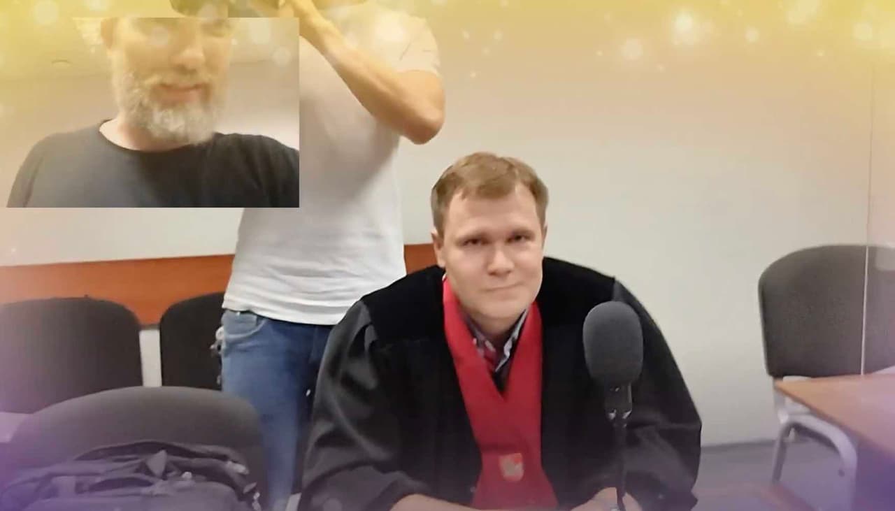 Teisiamas nusikaltėlis Laurynas Ragelskis pasižiūrėjo prokurorui Mantui Januševičiui į akis