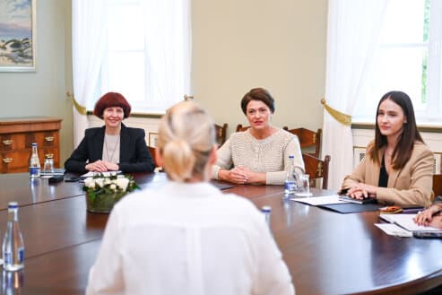 Nausėdienė: Lietuvos šeimoms būtina įvairiapusė parama