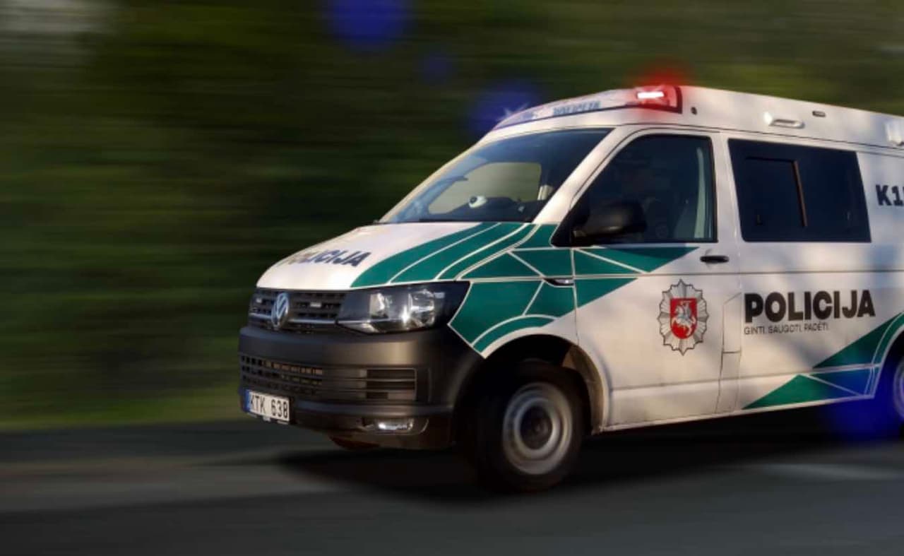 Vykdomos kratos Lietuvai pavojingų asmenų namuose