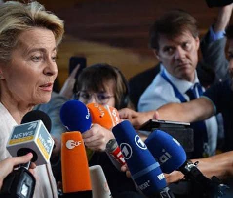 ES planuoja mokėti Ukrainai 1,5 mlrd. eurų atlyginimą per mėnesį