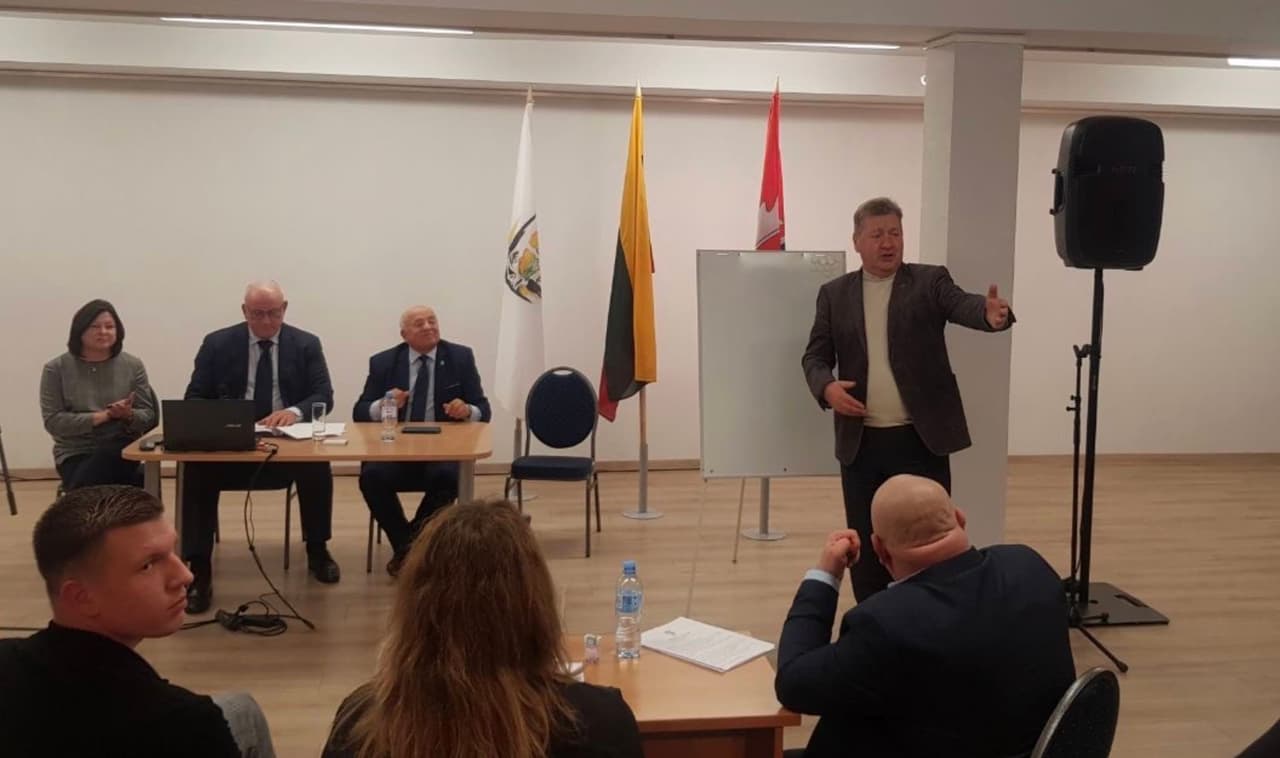 Generolas Tutkus atsisakė bendrauti su Kremliaus žiniasklaida