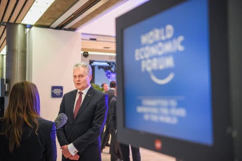 Nausėda Davose su kitais pasaulio lyderiais aptaria tolesnį tvarų ekonomikos augimą